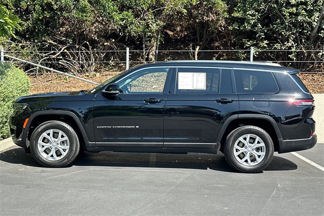 2023 Jeep Grand Cherokee Limited photo 2