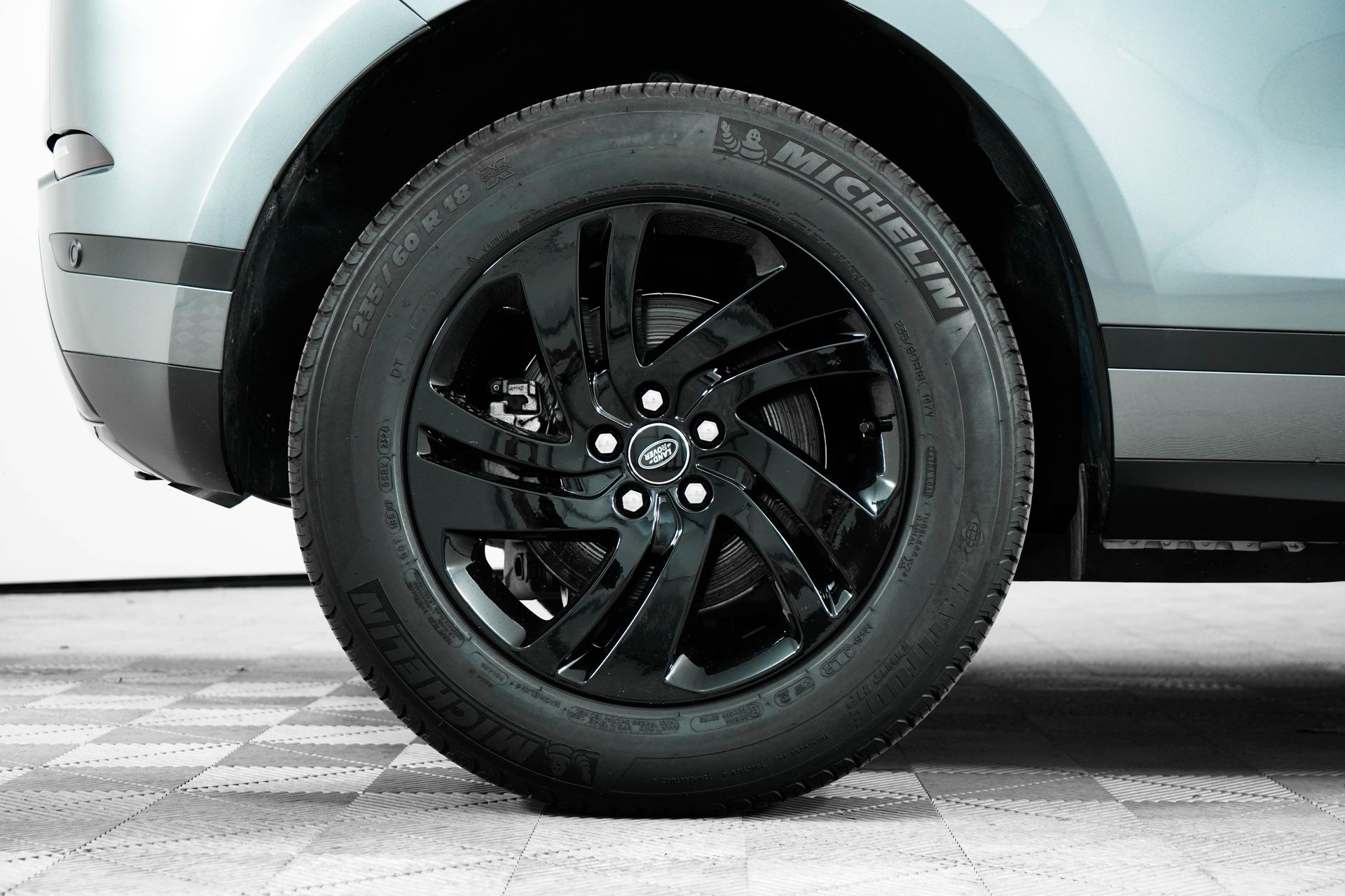 2025 Land Rover Range Rover Evoque S photo 10