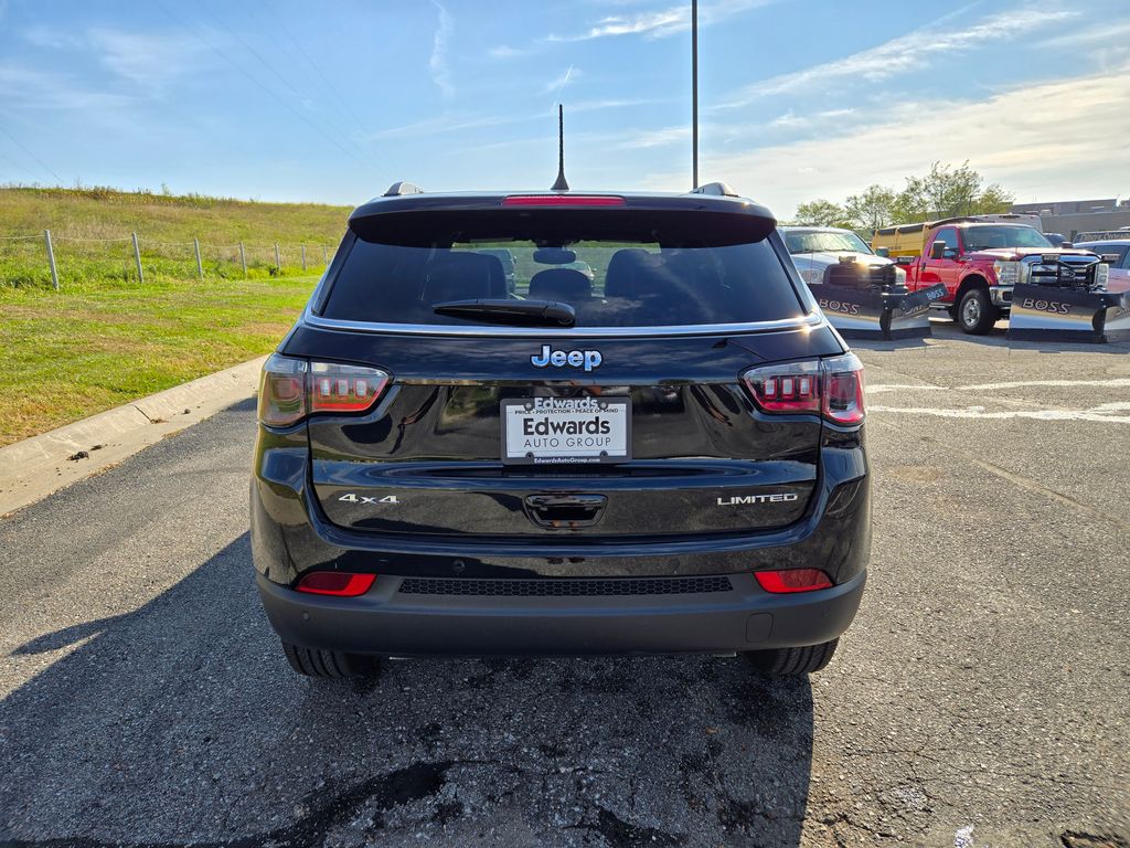 2026 Jeep Compass Limited photo 3