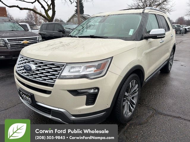 2018 Ford Explorer Platinum's photo