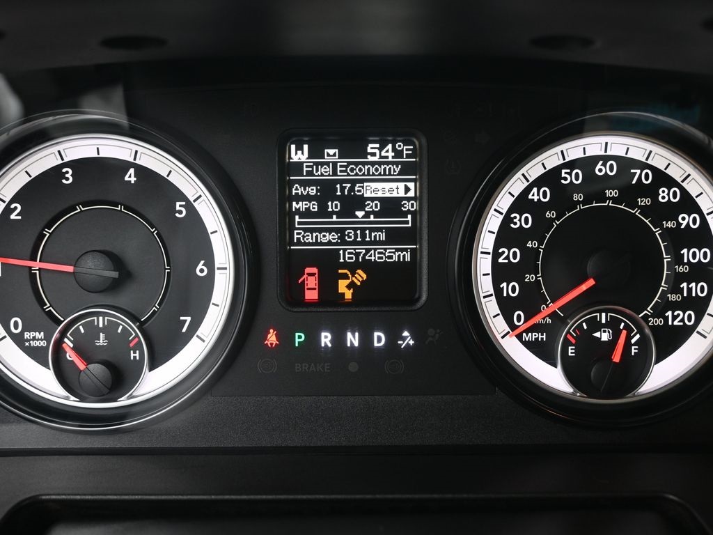 2018 Ram 1500 SLT photo 3