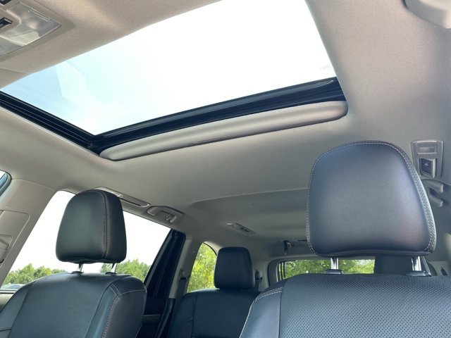 2019 Toyota Highlander Limited Platinum photo 9