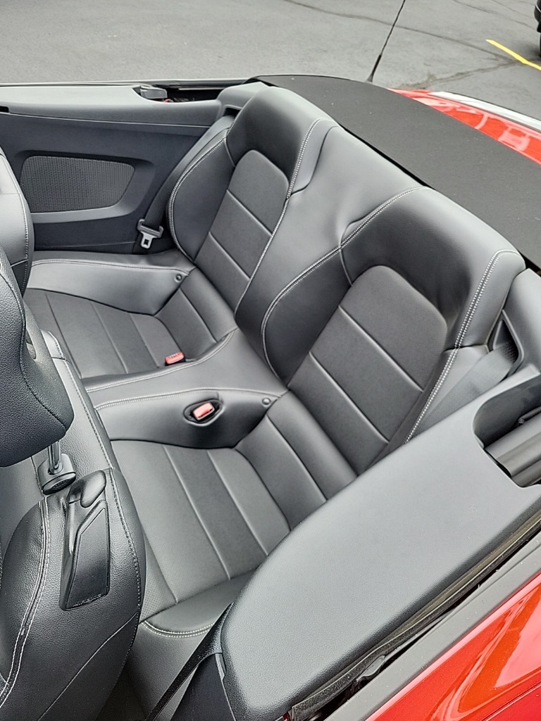 2017 Ford Mustang GT Premium photo 14