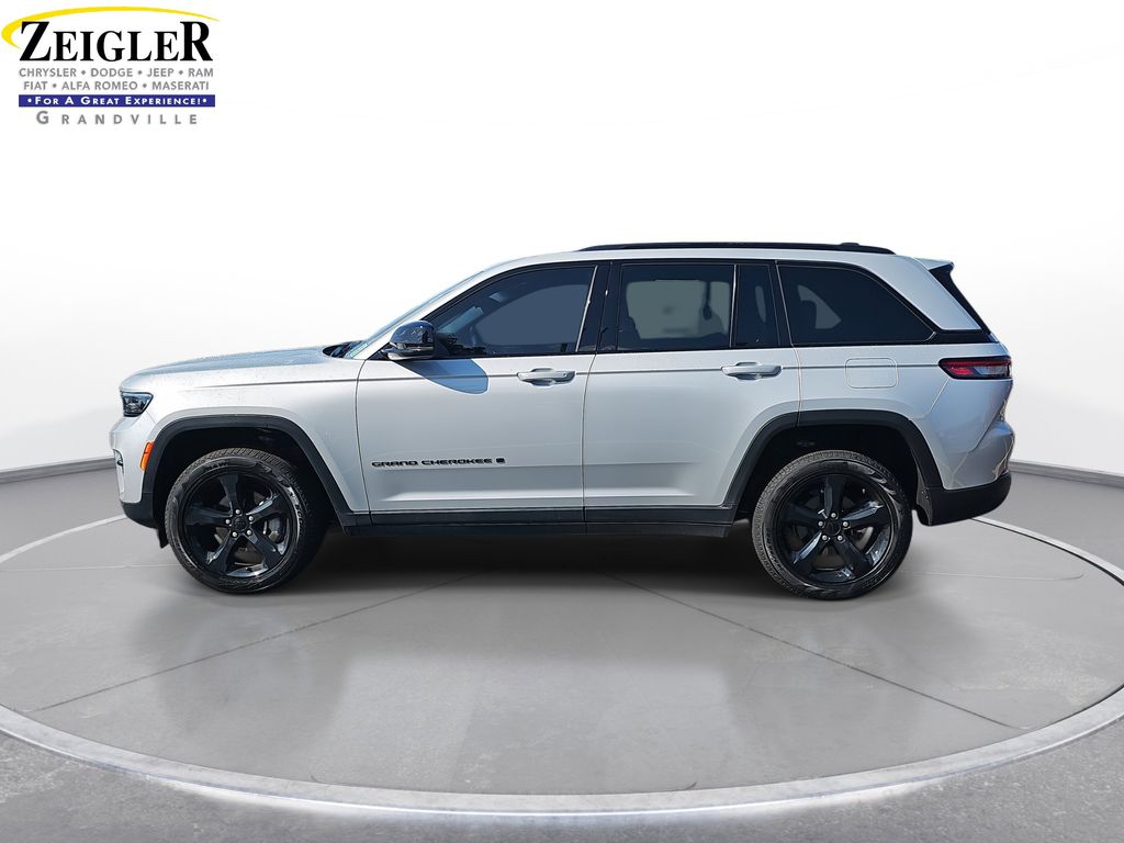 2023 Jeep Grand Cherokee Limited photo 4