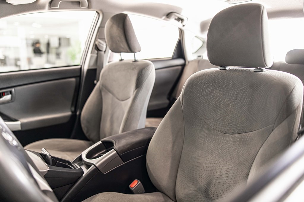 2015 TOYOTA PRIUS - Image 18