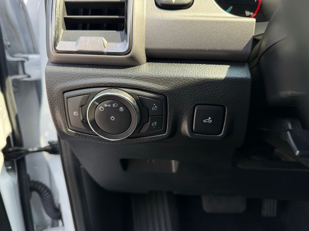 2022 Ford Ranger XLT photo 12