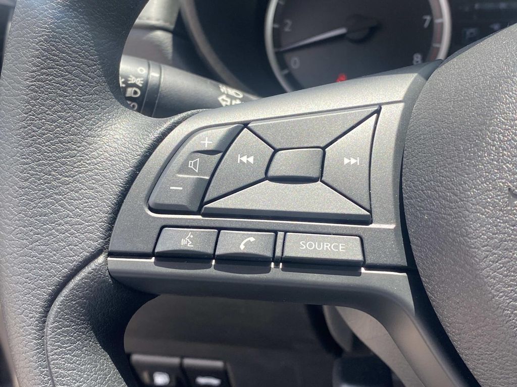 2025 Nissan Versa S photo 17