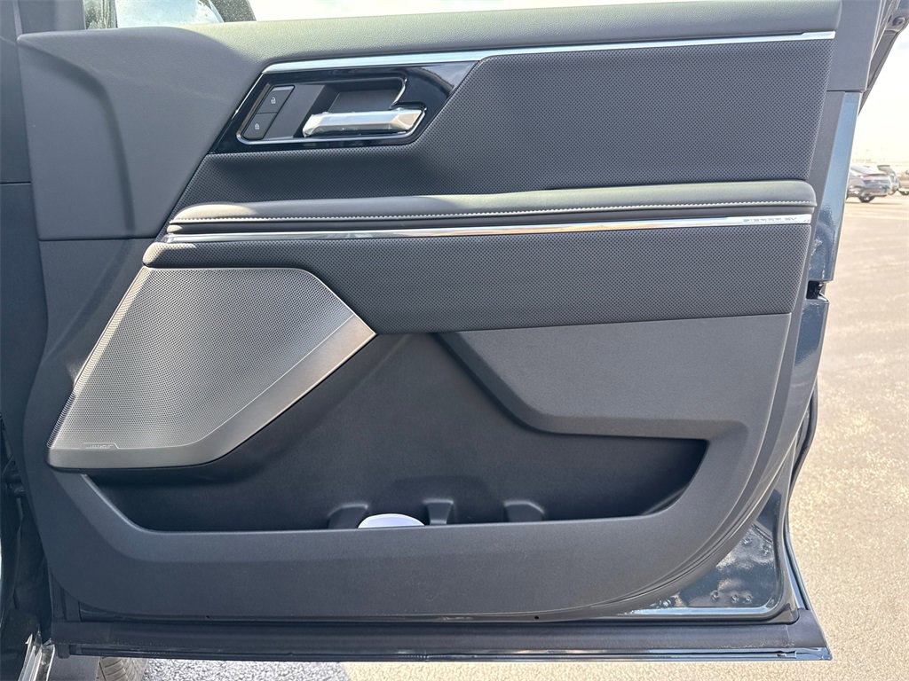 2025 Gmc Sierra EV Denali photo 37
