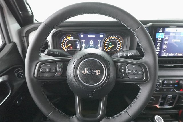 2025 Jeep Wrangler Sport S photo 15