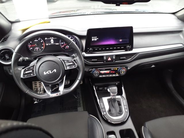 2023 Kia Forte GT-Line photo 7