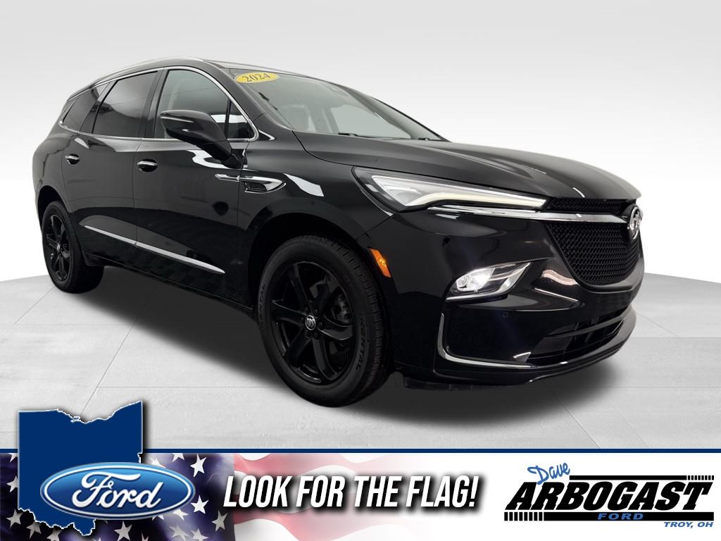 2024 Buick Enclave Essence's photo