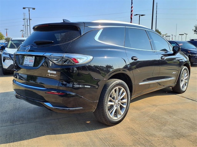 2023 Buick Enclave Avenir photo 13