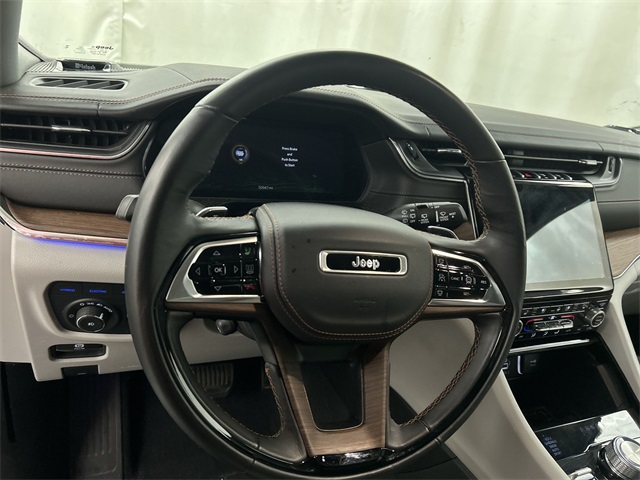 2022 Jeep Grand Cherokee Summit 4xe photo 4