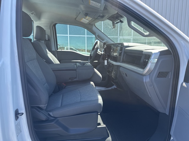 2025 Ford F-350 XL photo 3