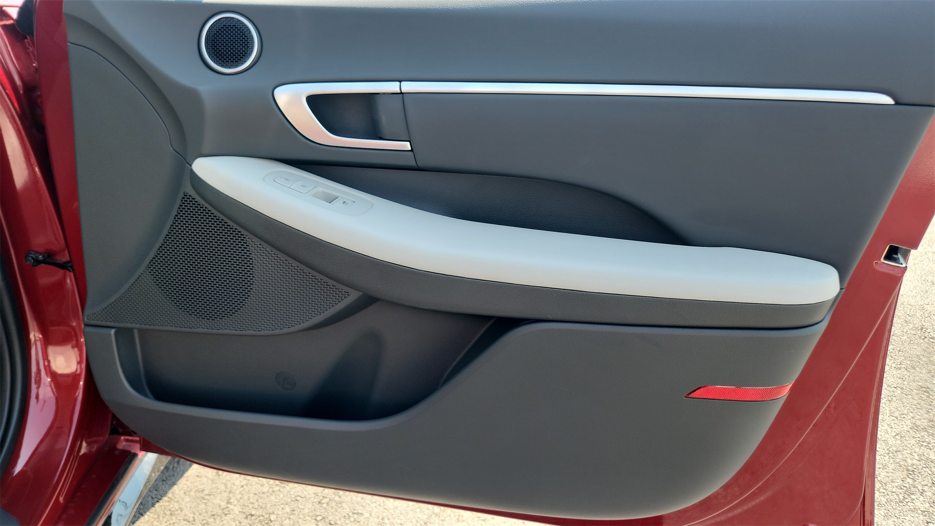 2025 Hyundai Sonata SEL photo 24