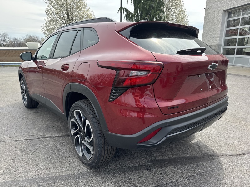 2025 Chevrolet Trax photo 5