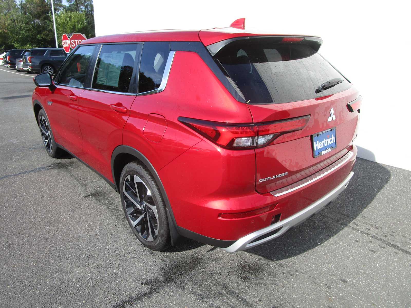 2023 Mitsubishi Outlander PHEV SE photo 6