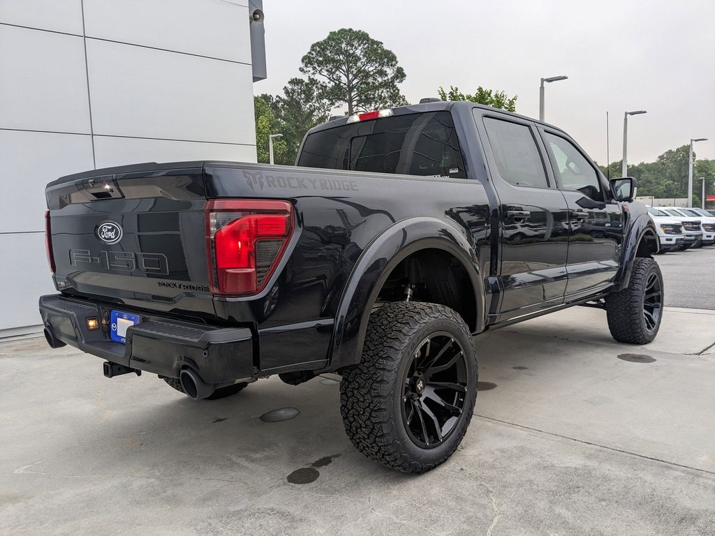 2025 Ford F-150 XLT photo 3