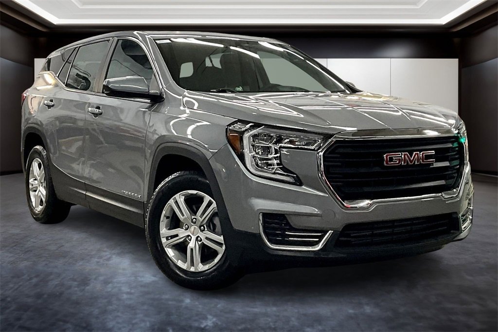 2024 GMC Terrain SLE's photo