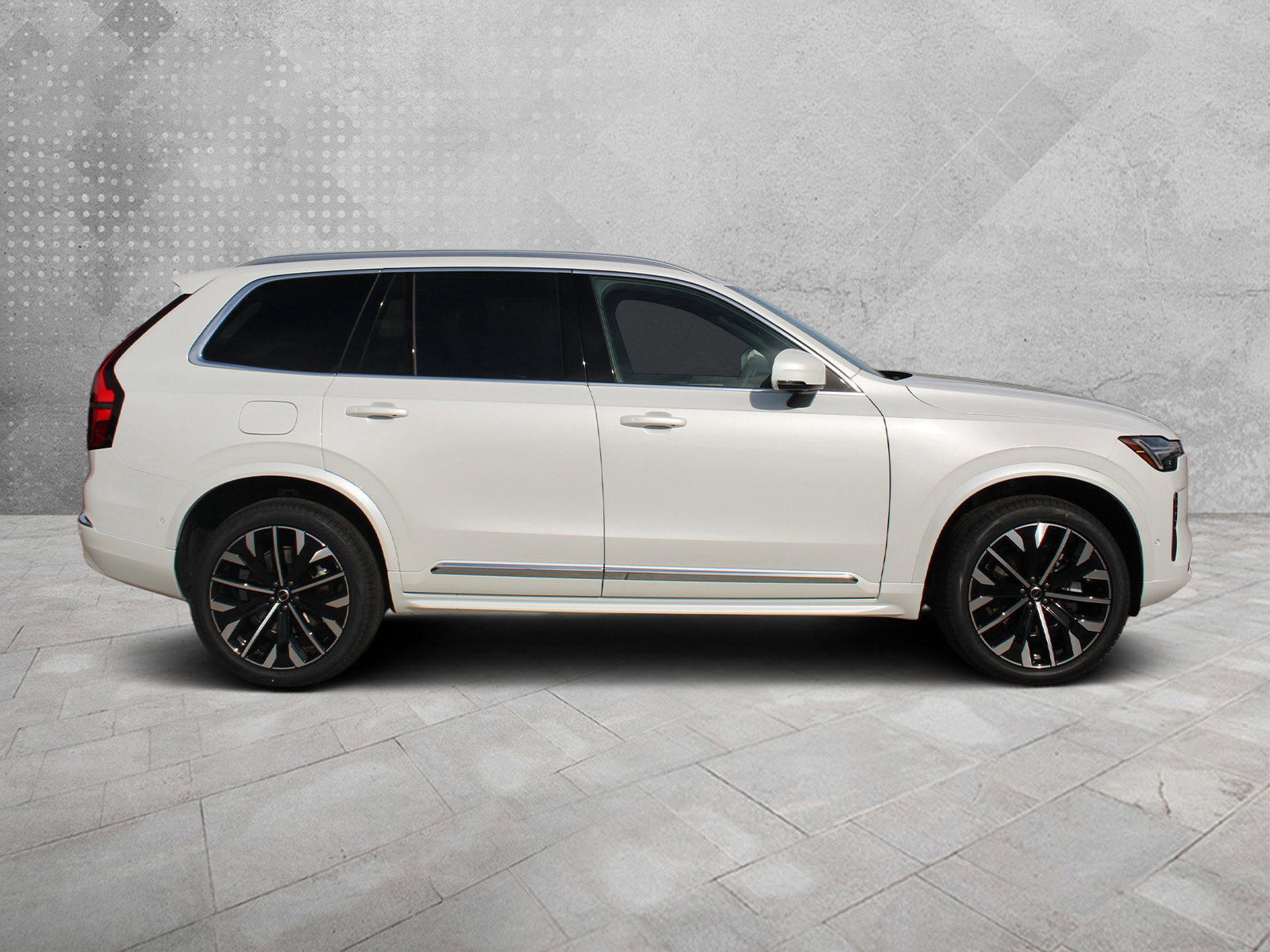 2026 Volvo XC90 Plus photo 2
