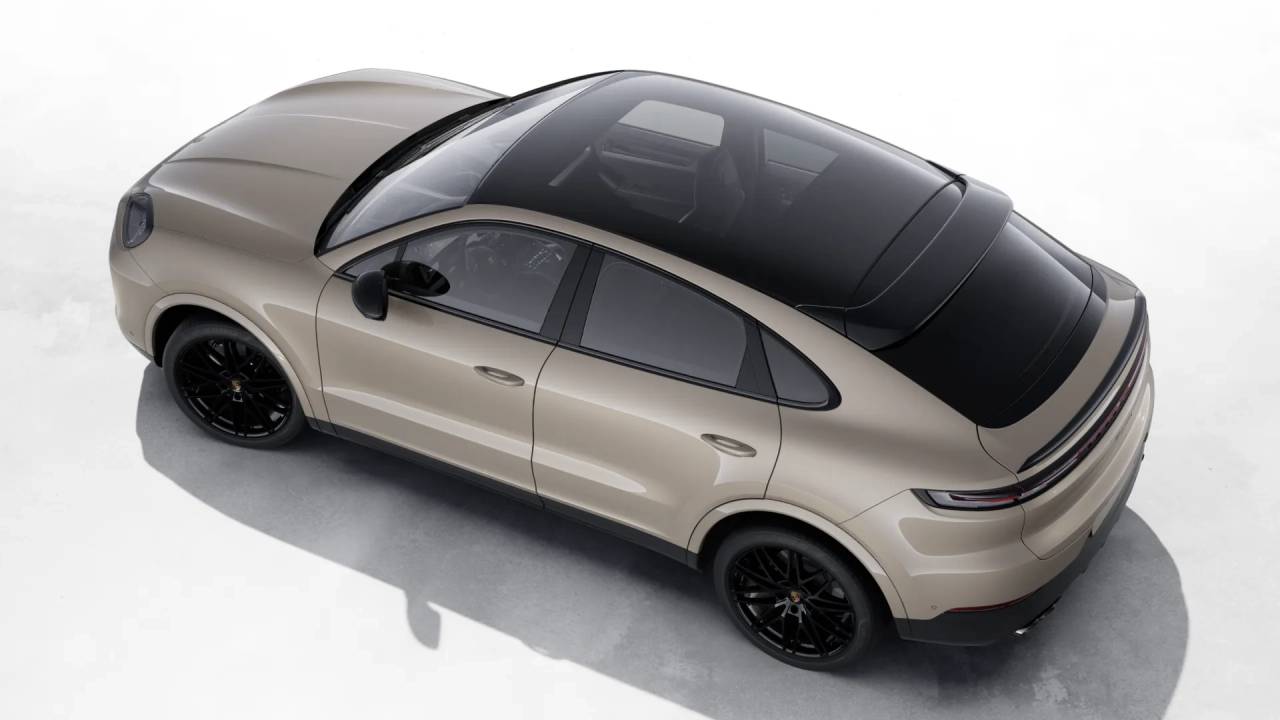 2026 Porsche Cayenne Coupe photo 4