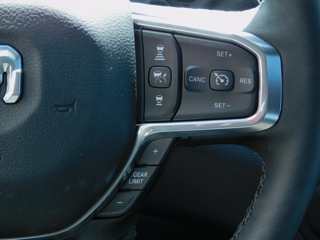 2025 Ram 2500 Laramie photo 15