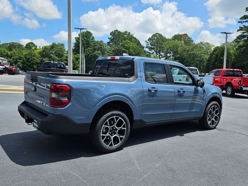 2025 Ford Maverick Lariat photo 12