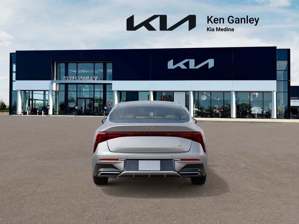 2026 Kia K5 GT-Line photo 5