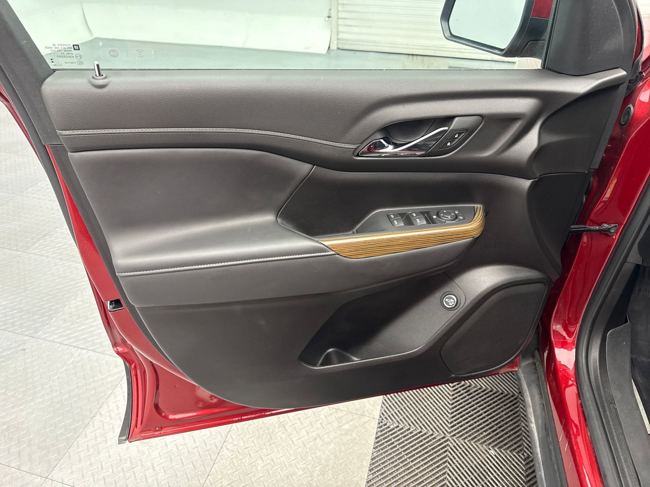 2023 Gmc Acadia SLE photo 31