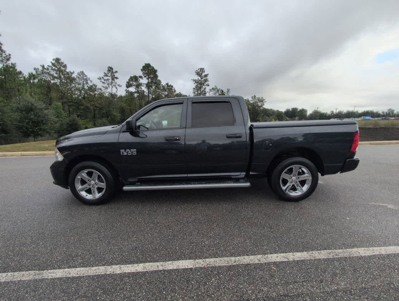 2014 Ram 1500 Express photo 9