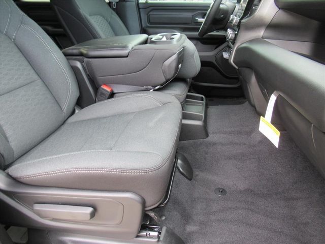 2025 Ram 1500 Tradesman photo 10