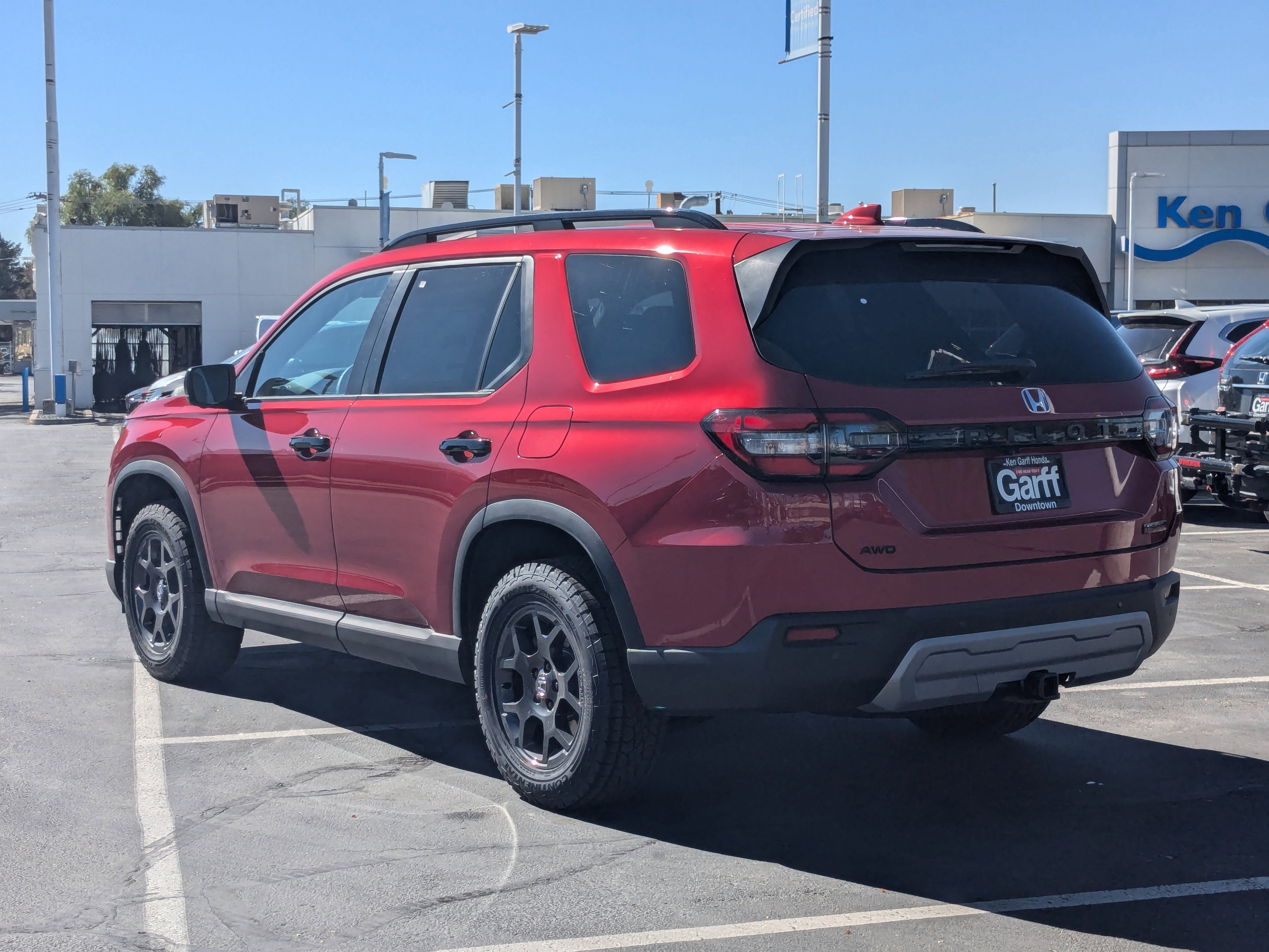 2025 Honda Pilot TrailSport photo 4