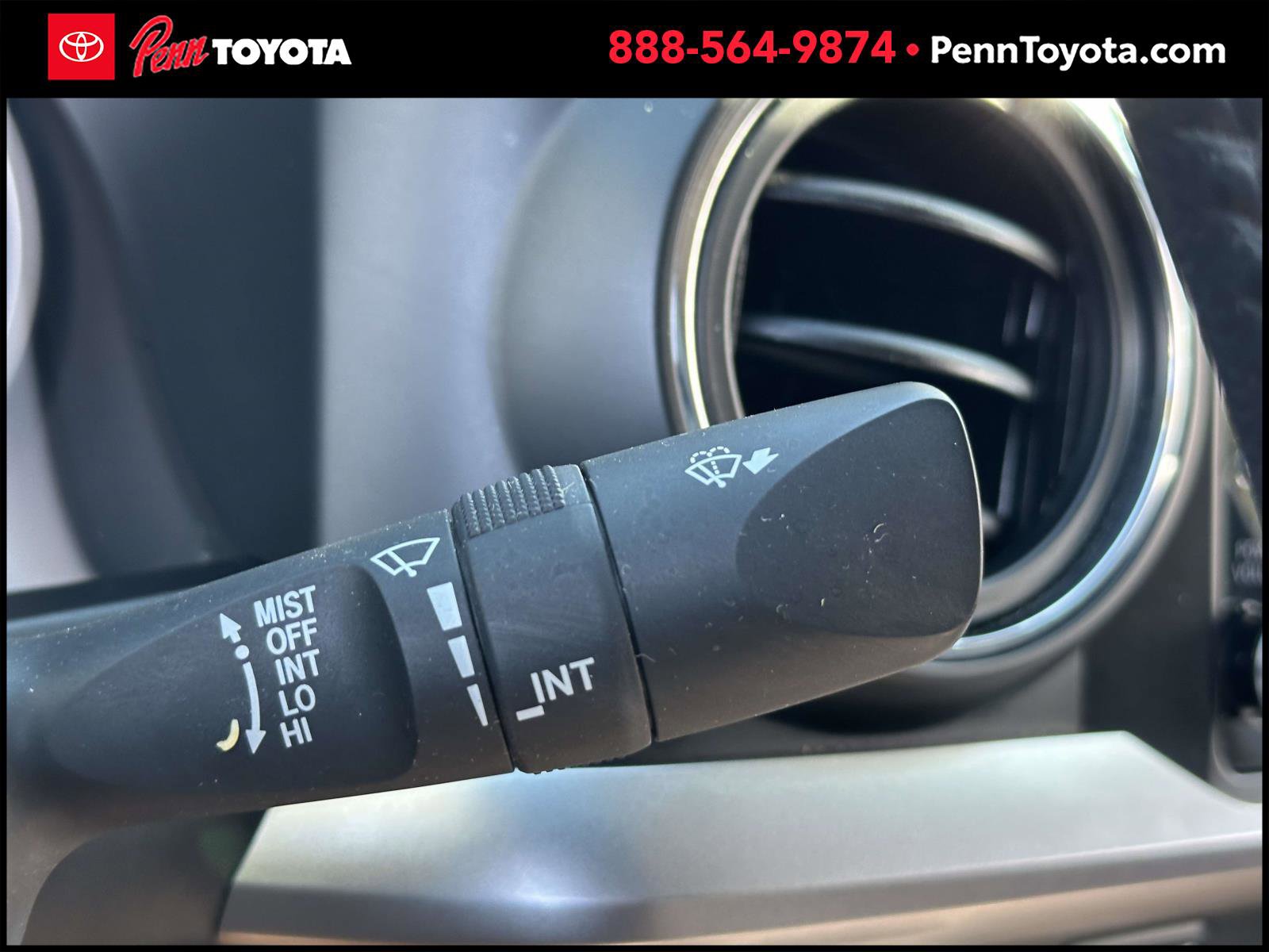 2023 Toyota Tacoma SR5 4x4 photo 31