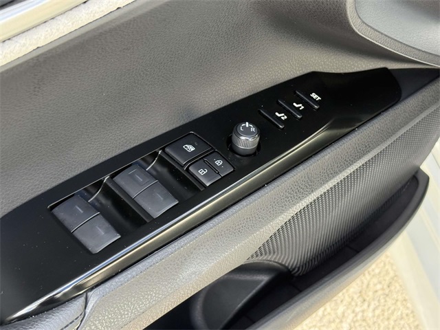 2025 Toyota Camry XLE photo 27