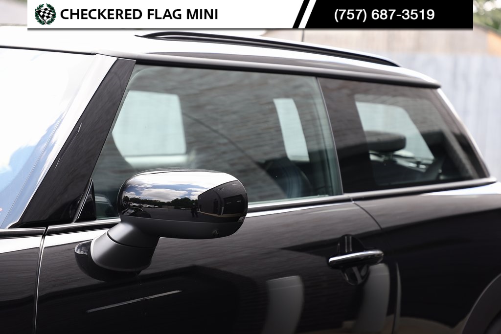 2025 Mini Cooper S Iconic photo 13