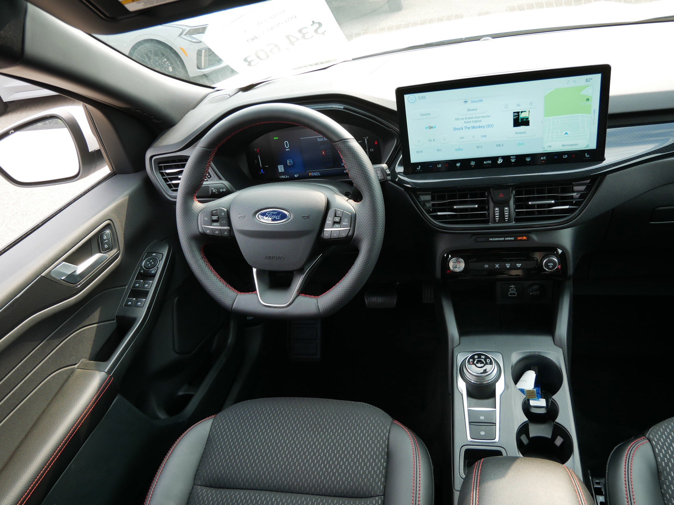 2025 Ford Escape ST-Line Select photo 9