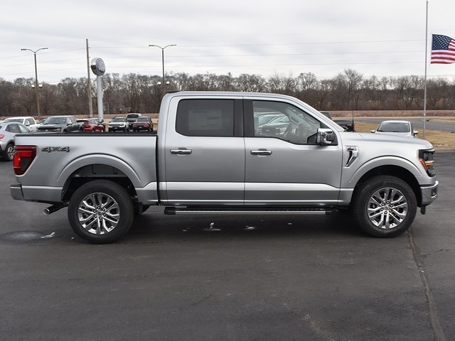 2025 Ford F-150 XLT photo 11
