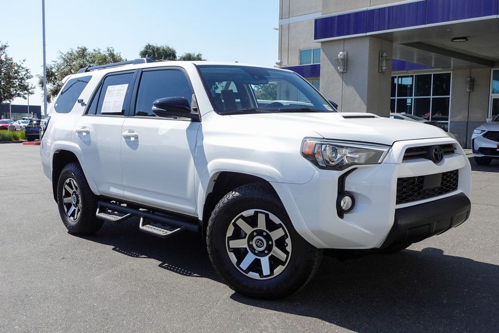 2020 Toyota 4Runner TRD Off-Road Premium photo 2