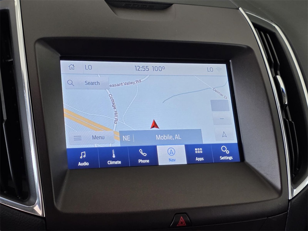 2020 Ford Edge Titanium photo 18
