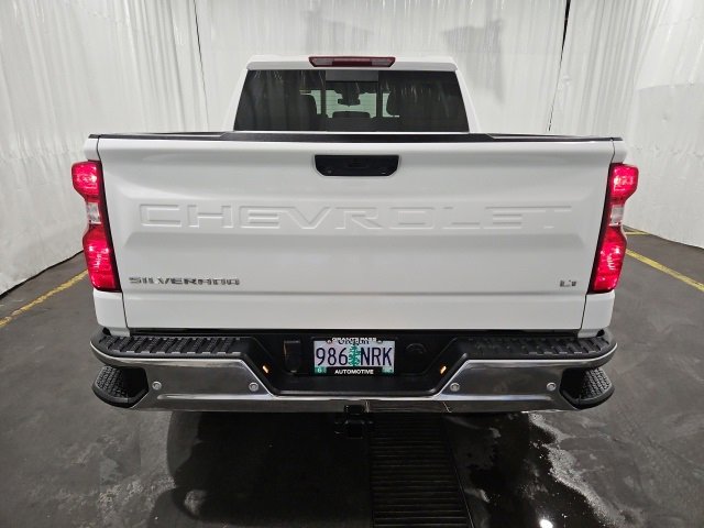 2022 Chevrolet Silverado 1500 LT photo 4