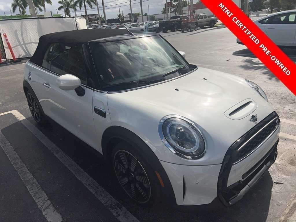 2024 Mini Cooper S Iconic photo 2