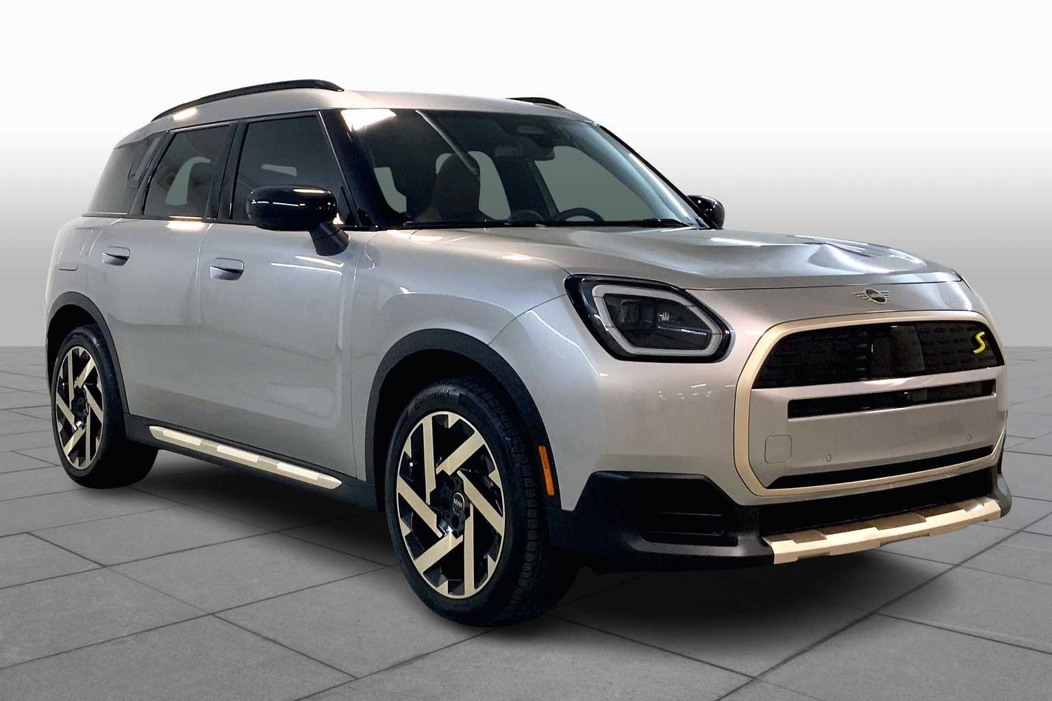 Used 2025 MINI Countryman SE with VIN WMZ53GA02S7R34448 for sale in Merriam, KS