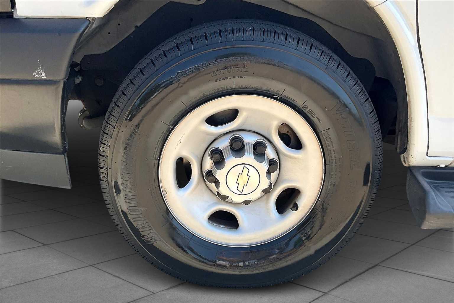 2023 Chevrolet Express LS photo 9