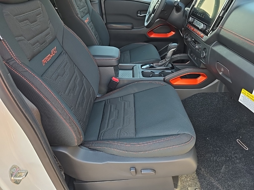 2025 Nissan Frontier Crew Cab PRO-4X photo 21