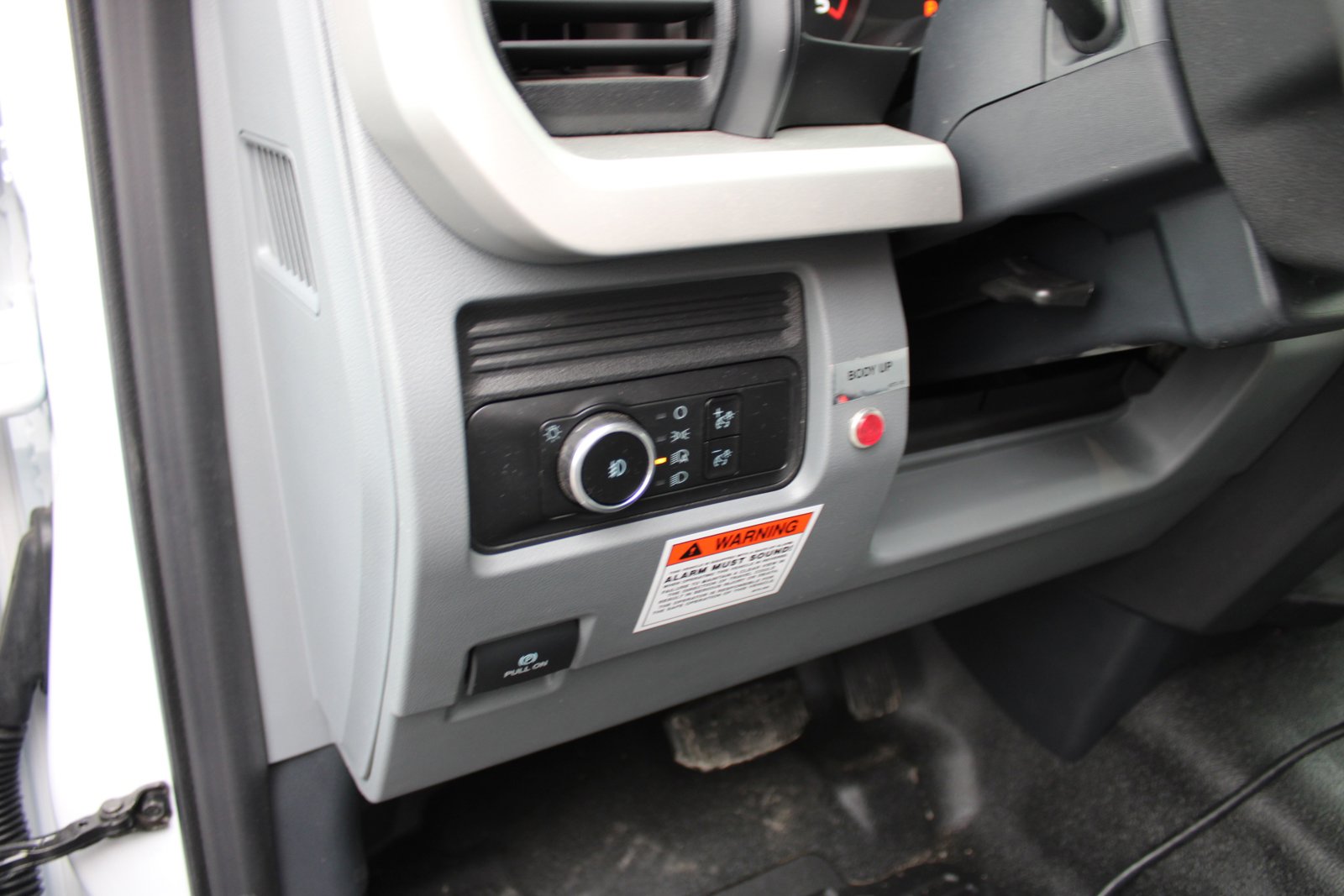 2023 FORD F-450 - Image 24