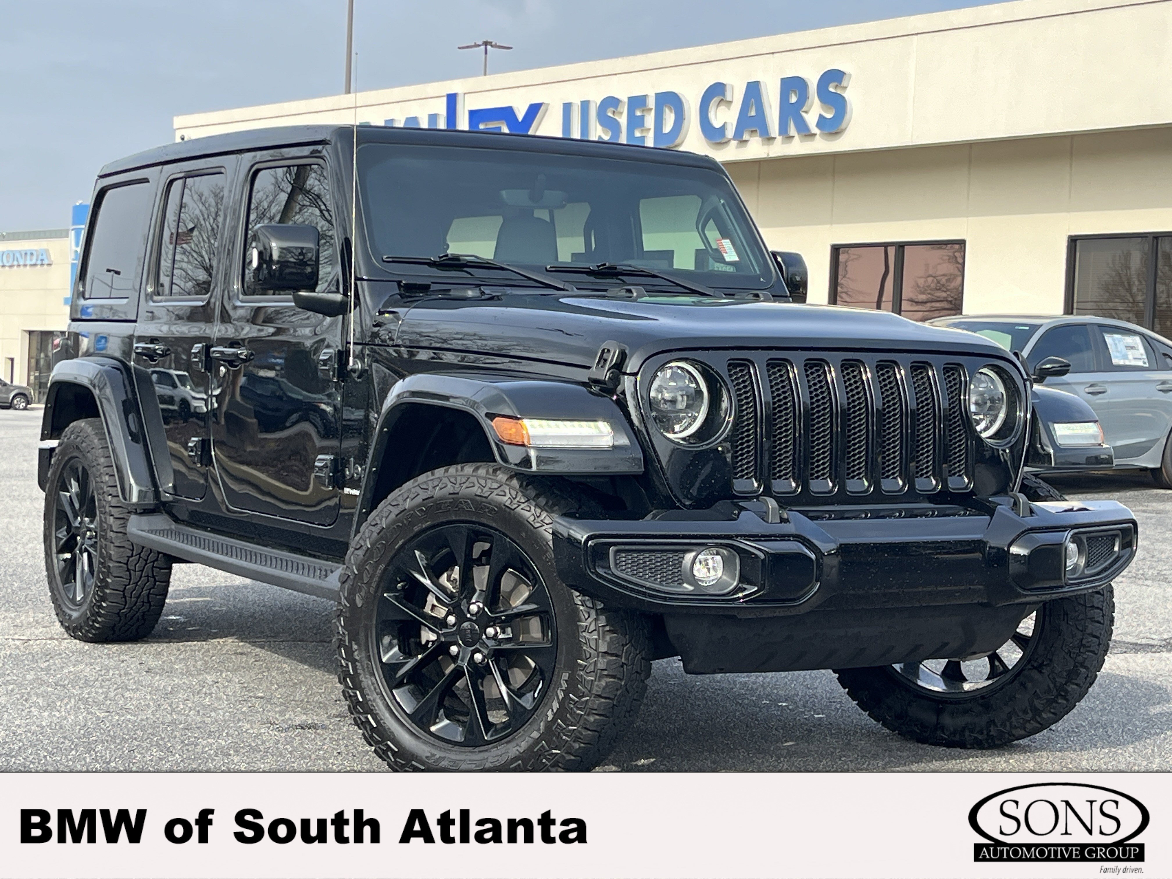 2023 Jeep Wrangler 4-Door High Altitude's photo