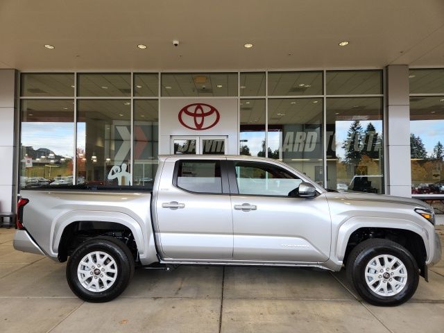 2025 Toyota Tacoma SR5 4x4 Double Cab photo 2