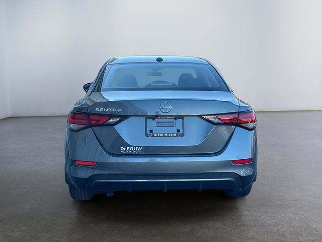 2025 Nissan Sentra SV photo 4