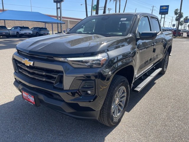 2026 Chevrolet Colorado LT photo 3