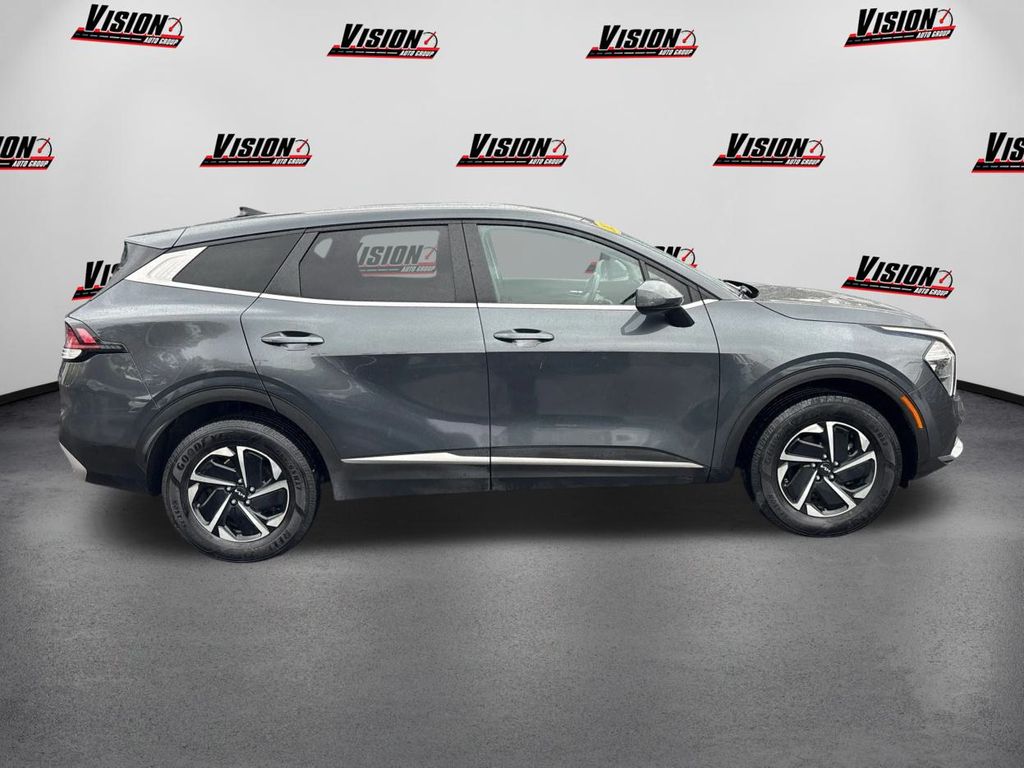 2023 Kia Sportage Hybrid LX photo 3